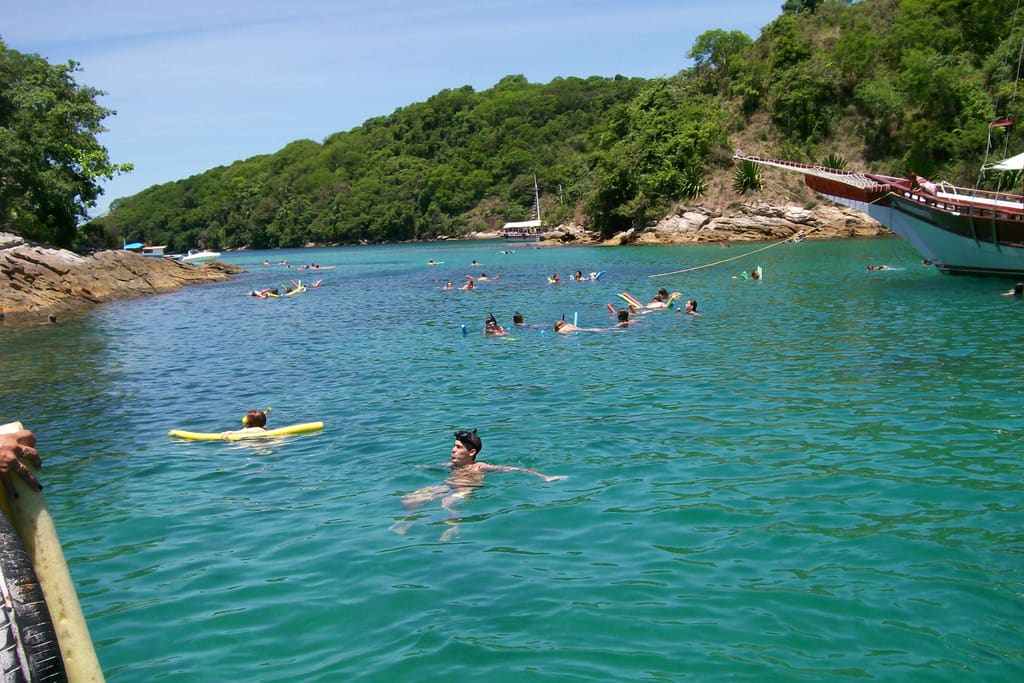 Como ir à Lagoa Azul da Ilha Grande saindo de Conceição de Jacareí