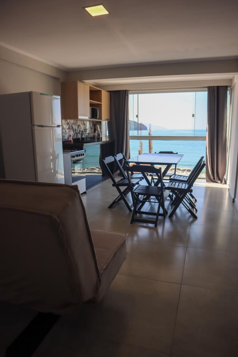 Deluxe, Catamarã Pé na Areia, Garatucaia